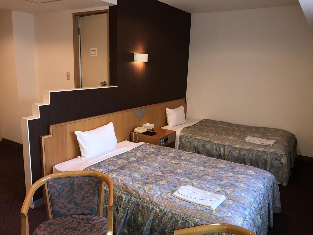 Shin Sayama Hotel Exterior photo