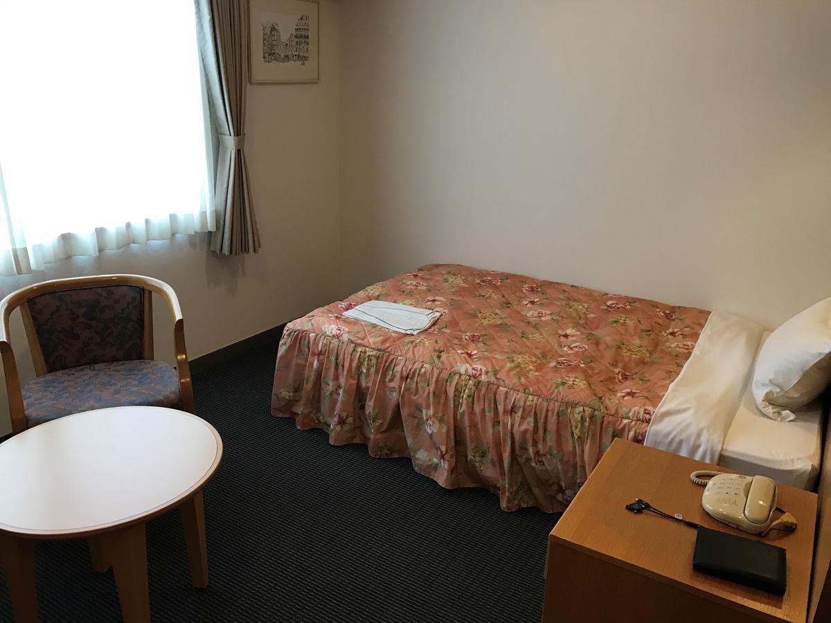 Shin Sayama Hotel Exterior photo